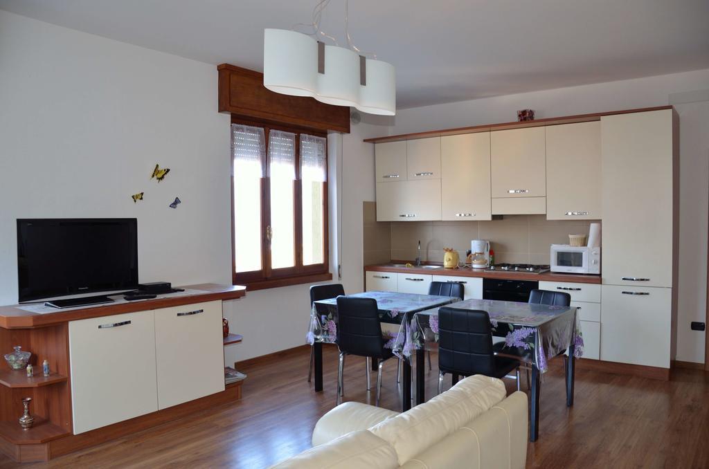 B&B Sosta Sul Lago Lezzeno Exterior foto