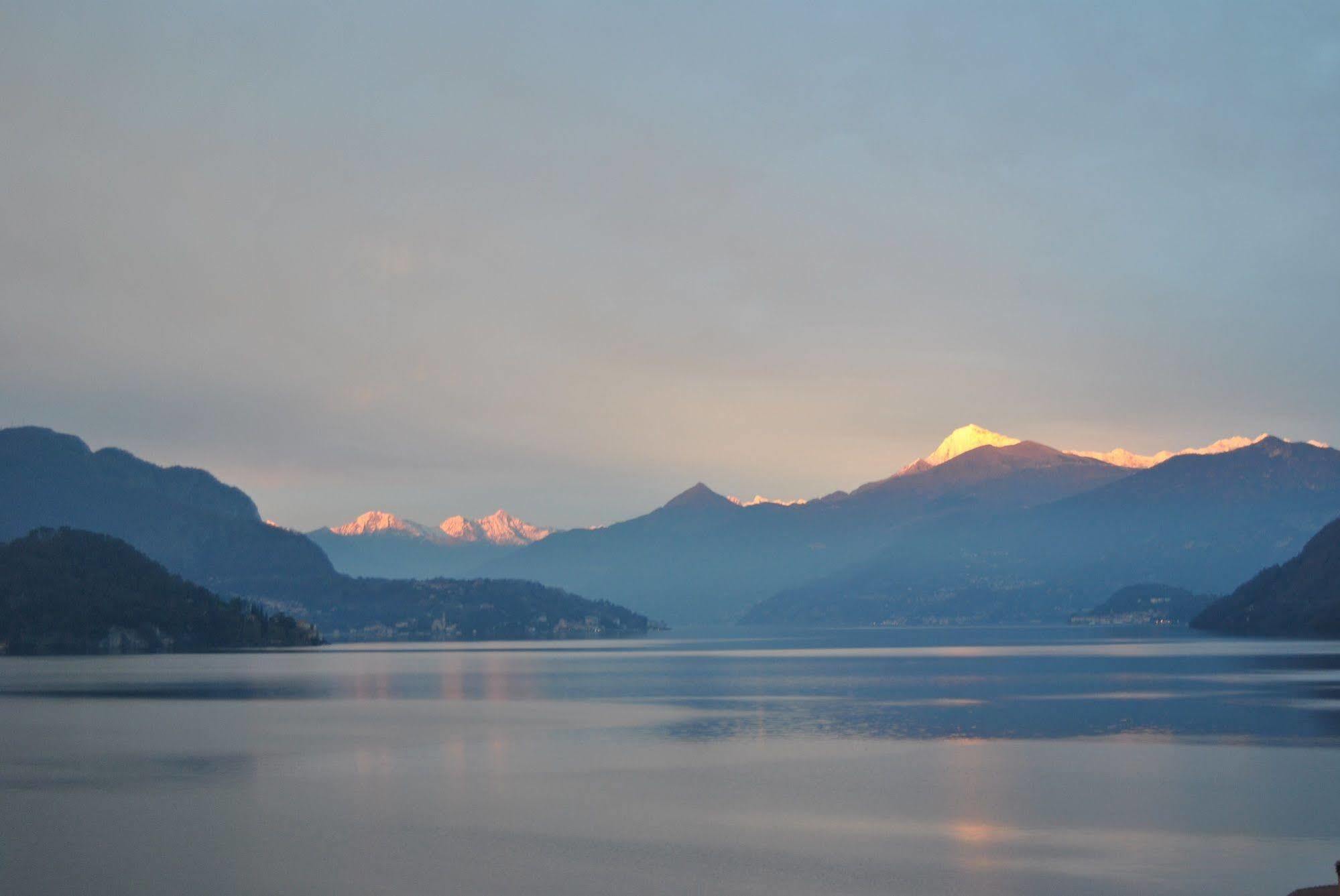 B&B Sosta Sul Lago Lezzeno Exterior foto